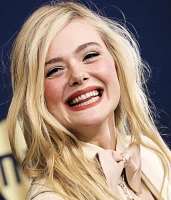 Imagem recente de ellefanning