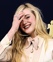 Imagem recente de ellefanning