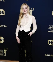 Imagem recente de ellefanning