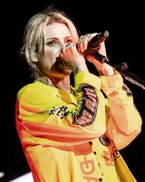 Imagem recente de emilyarmstrong