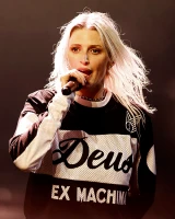 Imagem recente de emilyarmstrong