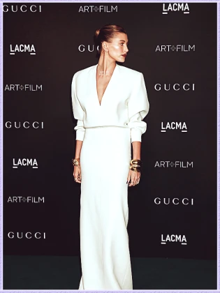 Imagem recente de hailey