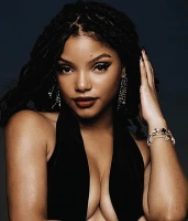 Imagem recente de hallebailey