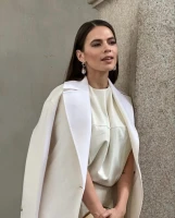 Imagem recente de hayleyatwell