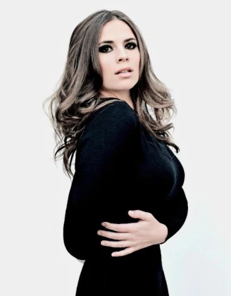 Imagem recente de hayleyatwell