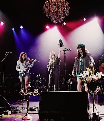 Imagem recente de hayleywilliams