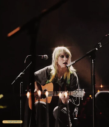 Imagem recente de hayleywilliams