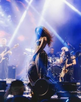 Imagem recente de iza