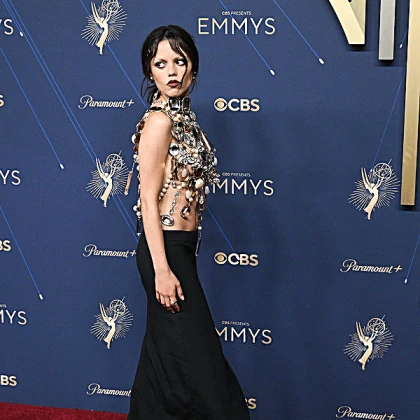 Imagem recente de jennaortega