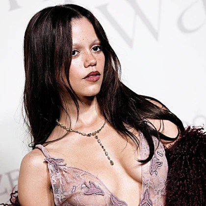 Imagem recente de jennaortega