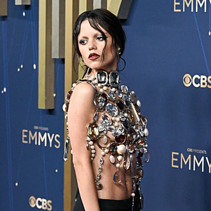 Imagem recente de jennaortega