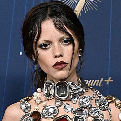 Imagem recente de jennaortega