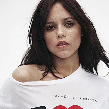 Imagem recente de jennaortega