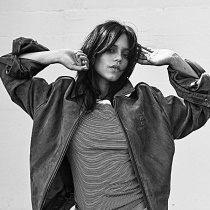 Imagem recente de jennaortega