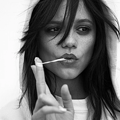 Imagem recente de jennaortega