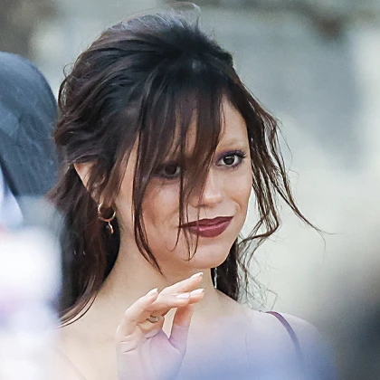 Imagem recente de jennaortega