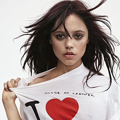 Imagem recente de jennaortega