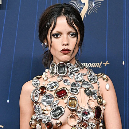 Imagem recente de jennaortega