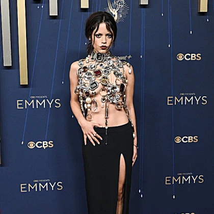 Imagem recente de jennaortega