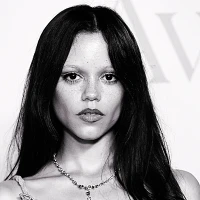 Imagem recente de jennaortega