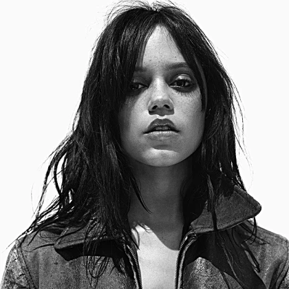 Imagem recente de jennaortega