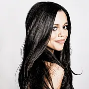 Imagem recente de jennaortega