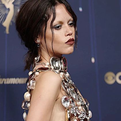 Imagem recente de jennaortega