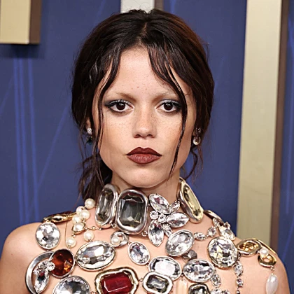 Imagem recente de jennaortega