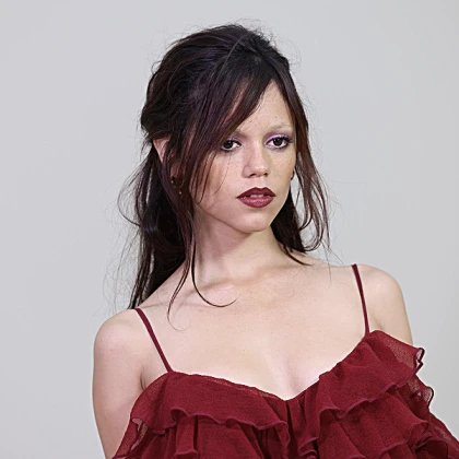 Imagem recente de jennaortega