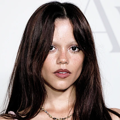 Imagem recente de jennaortega