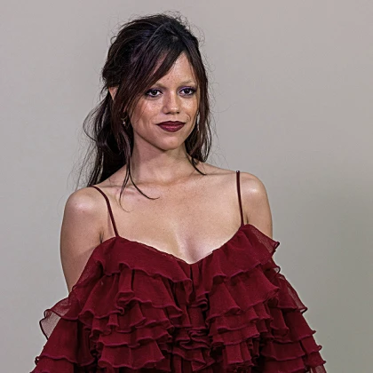 Imagem recente de jennaortega