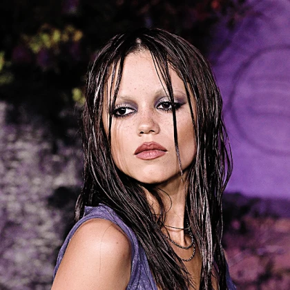 Imagem recente de jennaortega