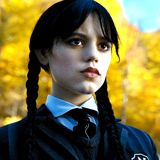 Imagem recente de jennaortega