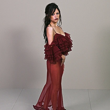 Imagem recente de jennaortega