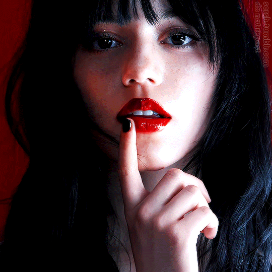 Imagem recente de jennaortega