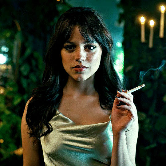 Imagem recente de jennaortega