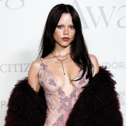 Imagem recente de jennaortega