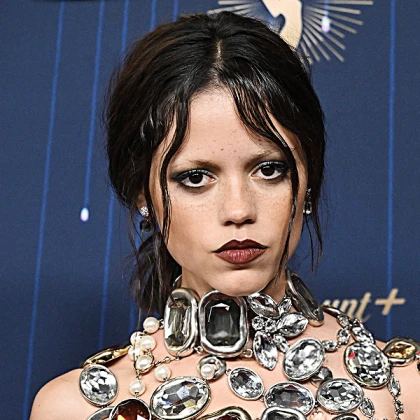 Imagem recente de jennaortega