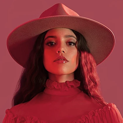 Imagem recente de jennaortega