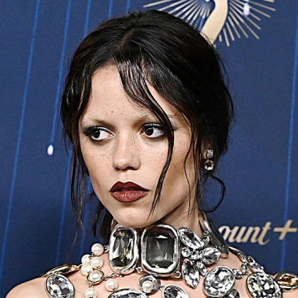 Imagem recente de jennaortega