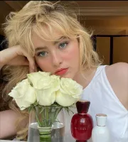 Imagem recente de kathrynnewton