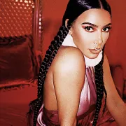 Imagem recente de kimkardashian