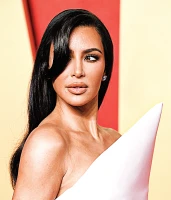 Imagem recente de kimkardashian