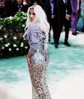 Imagem recente de kimkardashian