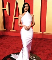 Imagem recente de kimkardashian