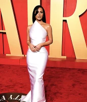 Imagem recente de kimkardashian