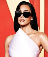 Imagem recente de kimkardashian