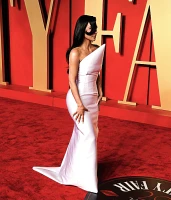 Imagem recente de kimkardashian