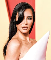 Imagem recente de kimkardashian