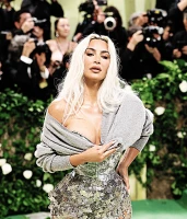 Imagem recente de kimkardashian